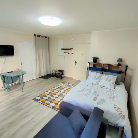 Lovely Flat Nearby Paris Fully Redone With Free Parking On Premises And Balcony * Clichy
