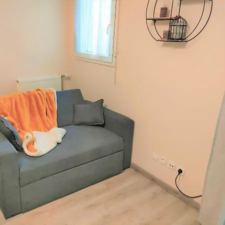 Lovely Flat Nearby Paris Fully Redone With Free Parking On Premises And Balcony * Clichy